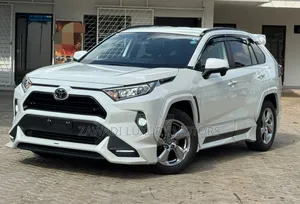 Toyota RAV4 Limited AWD 2019 Off white