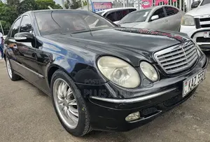 Mercedes-Benz E200 2004 Black
