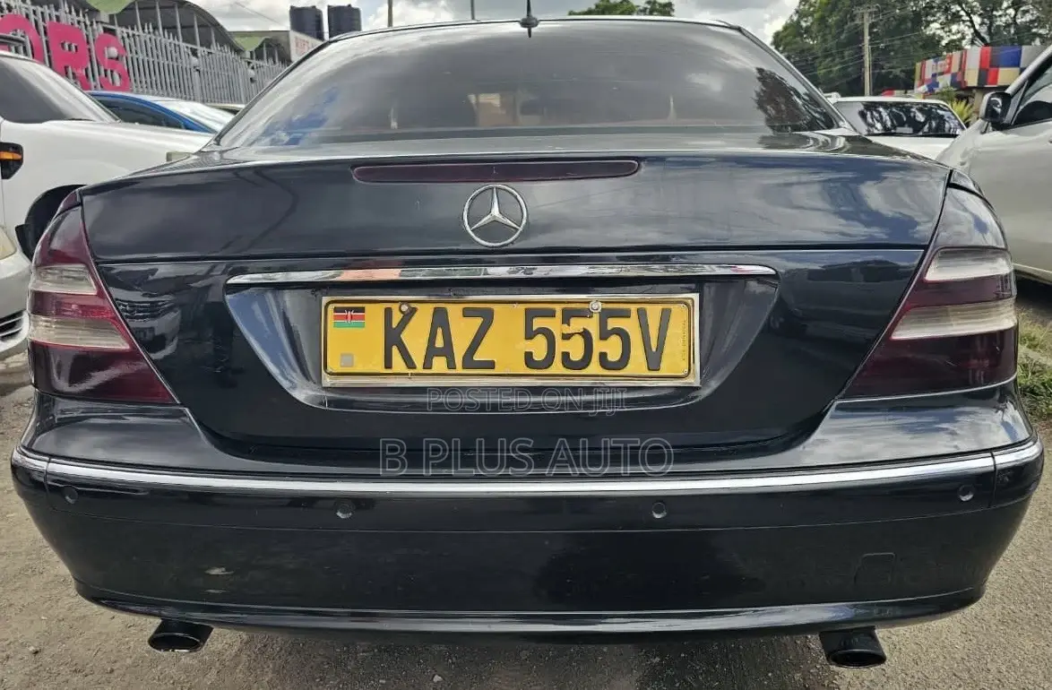 Mercedes-Benz E200 2004 Black