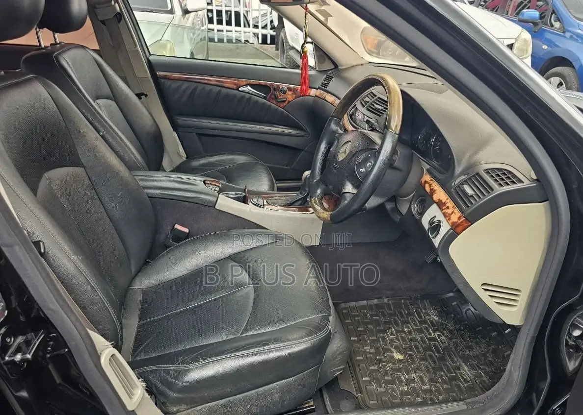 Mercedes-Benz E200 2004 Black