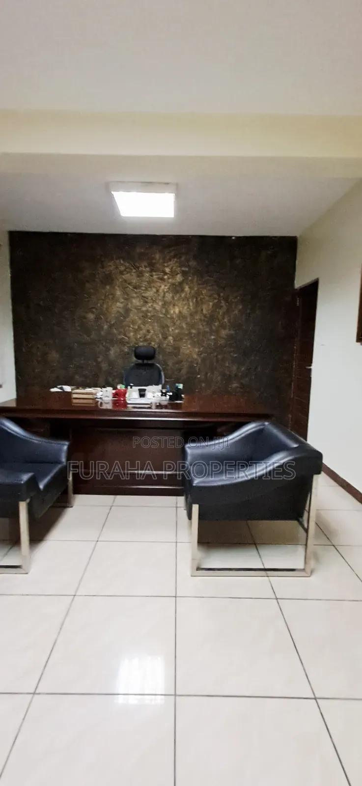 To Let 8000 Square Feet Ware Houses