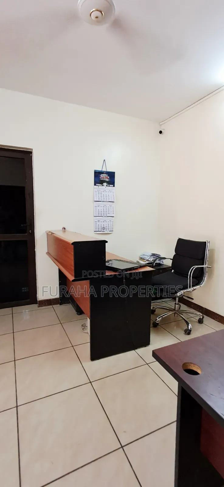 To Let 8000 Square Feet Ware Houses