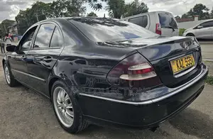 Mercedes-Benz E200 2004 Black