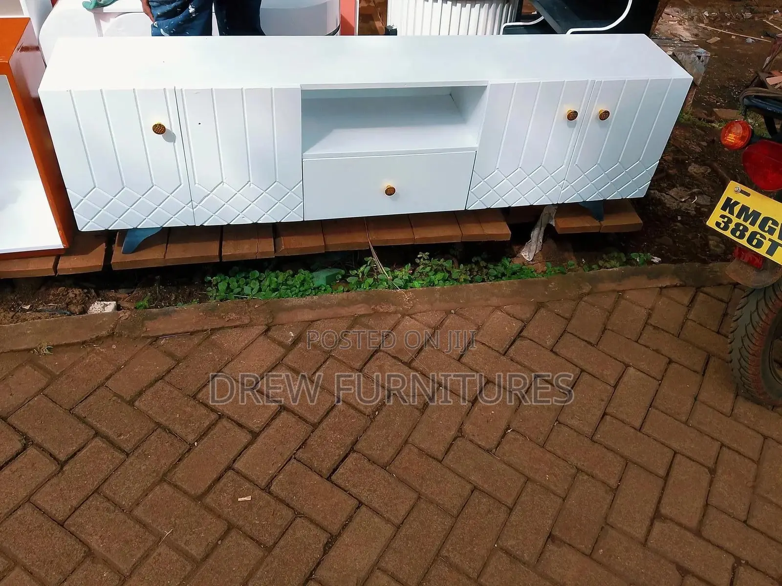 White Tv Stand