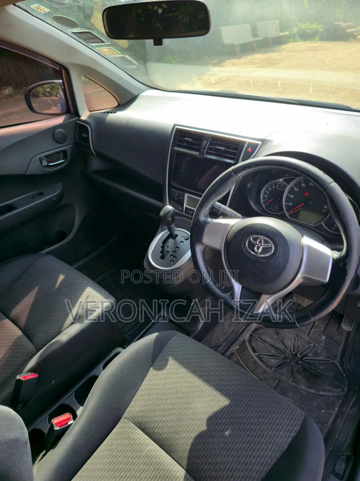Toyota Ractis 2013 Blue