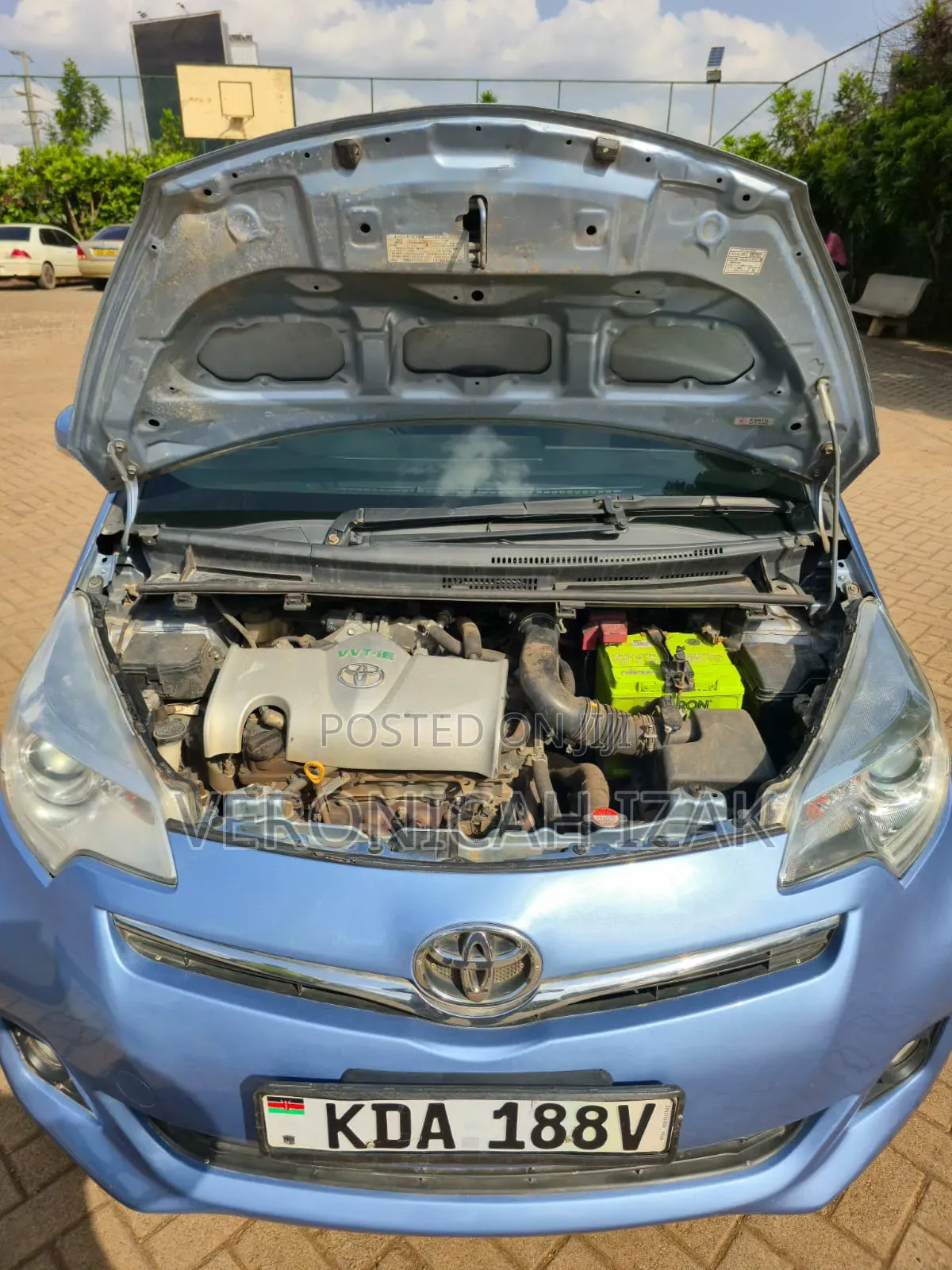 Toyota Ractis 2013 Blue