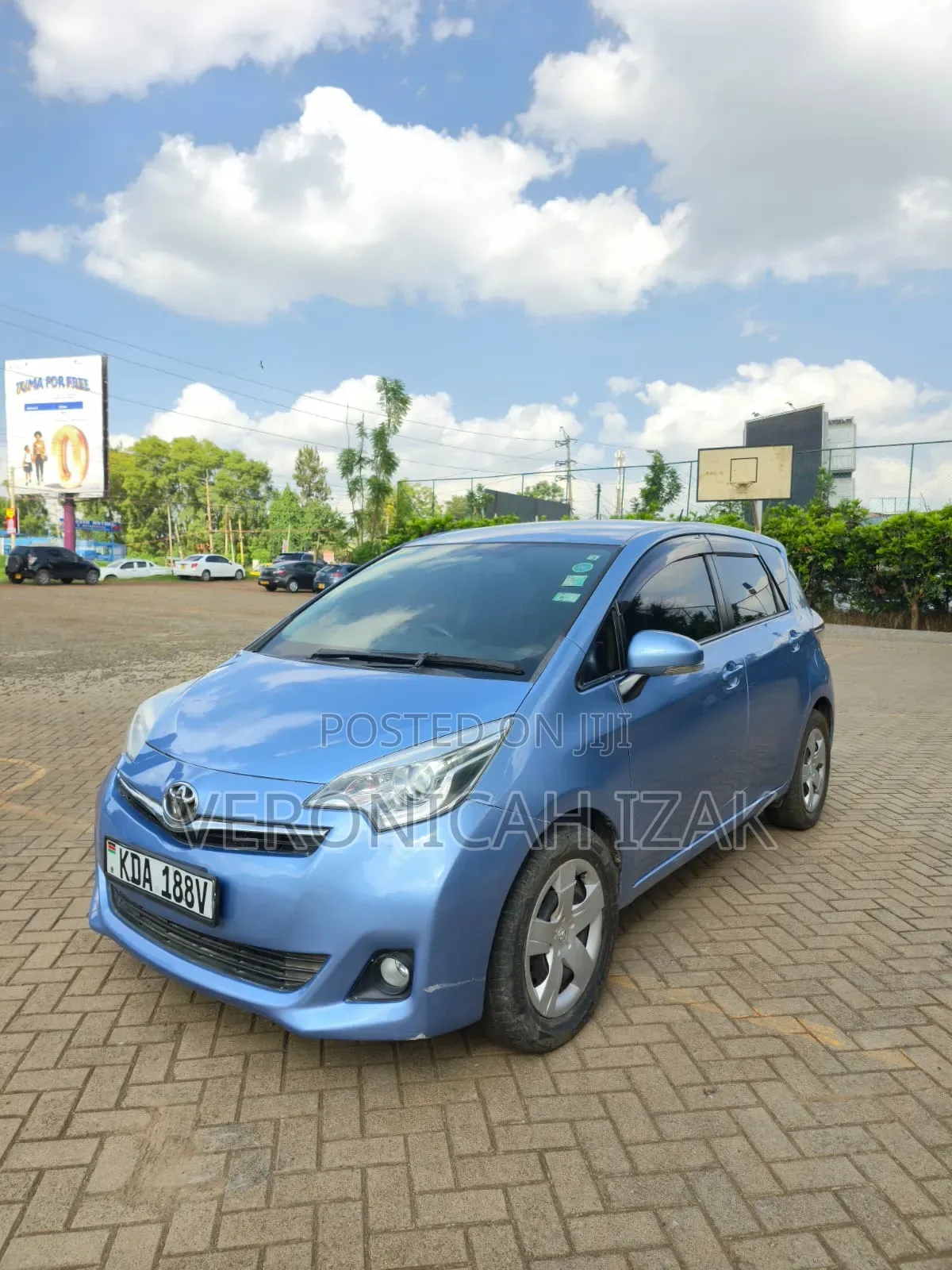 Toyota Ractis 2013 Blue