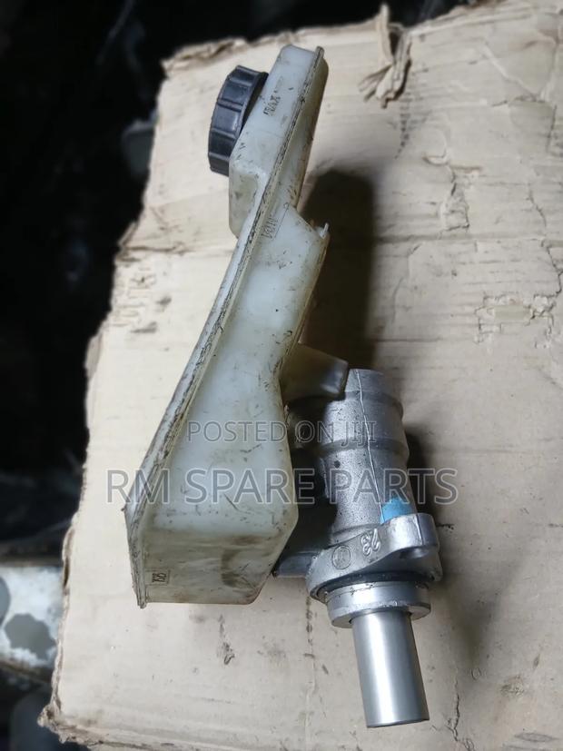 Mazda Demio 2005 Mastercylinder - thumbnail 2