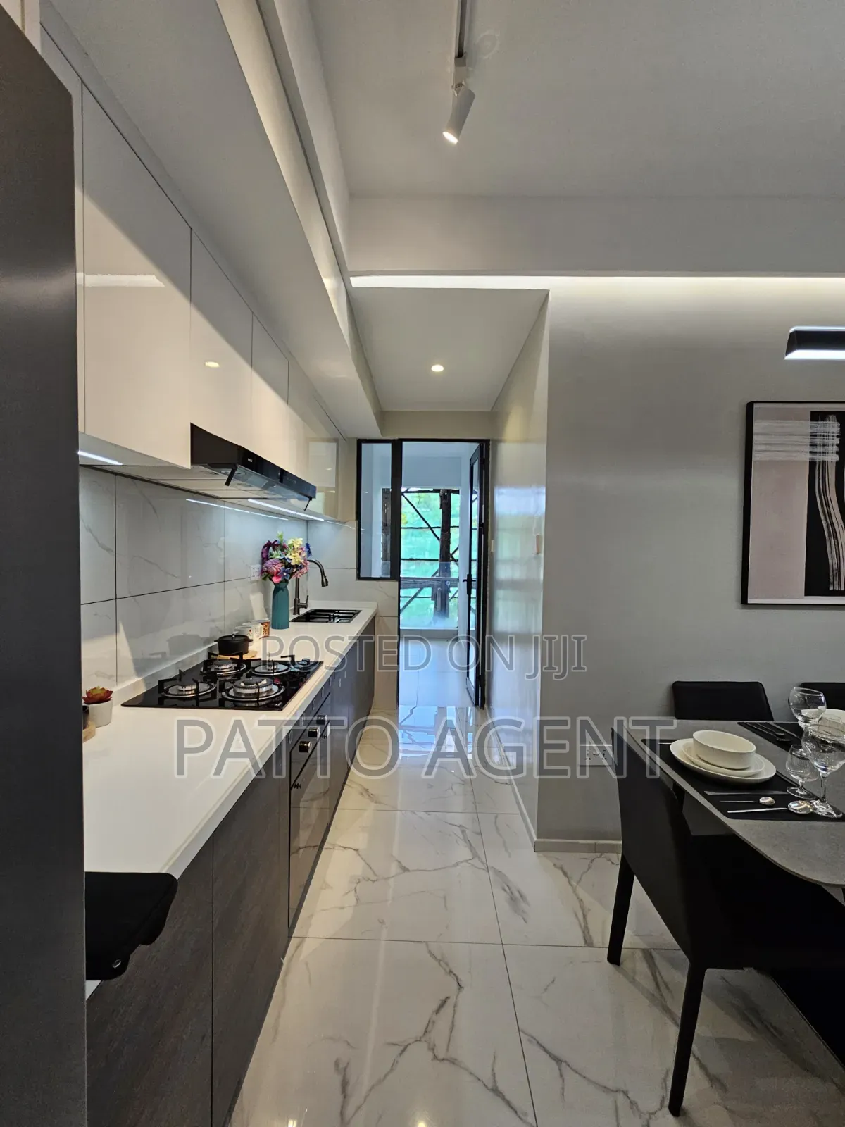 3bdrm Apartment in Kilimani, Hurlingham for sale