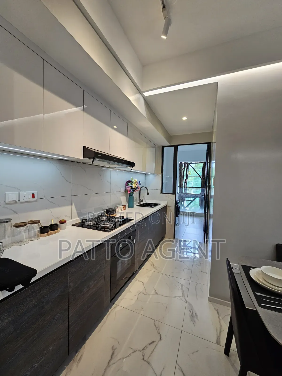 3bdrm Apartment in Kilimani, Hurlingham for sale