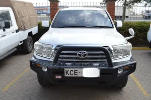 Toyota Land Cruiser 2008 White