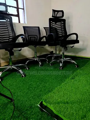 Headrest + Mesh Office Chair
