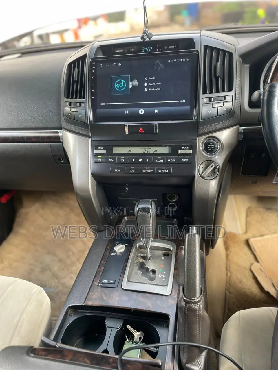 Toyota Land Cruiser 2008 White