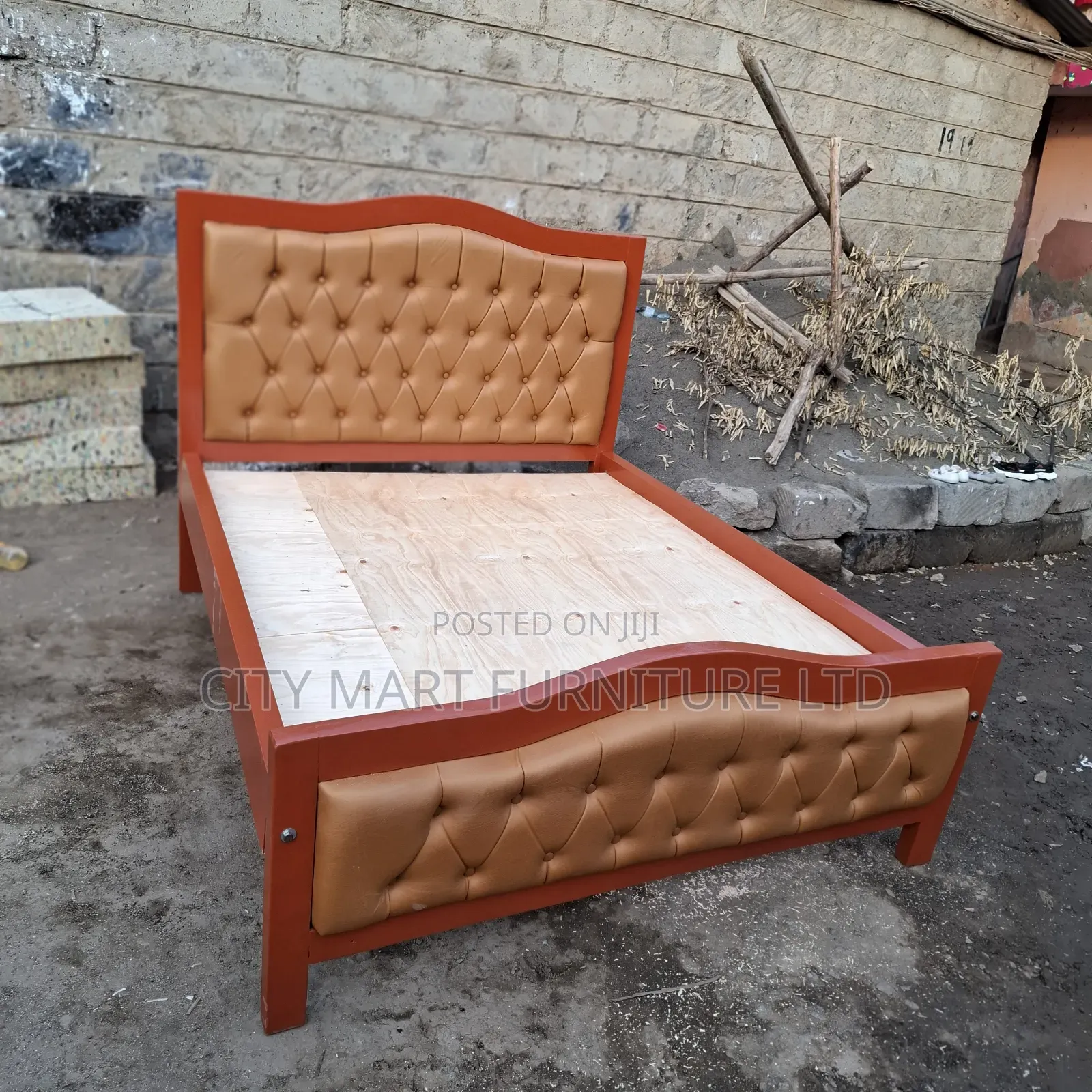 High-End Modern Leather Mountain Mocket Beds on Offer!