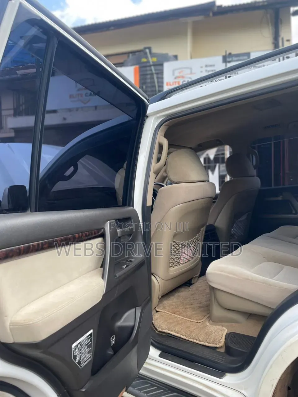 Toyota Land Cruiser 2008 White