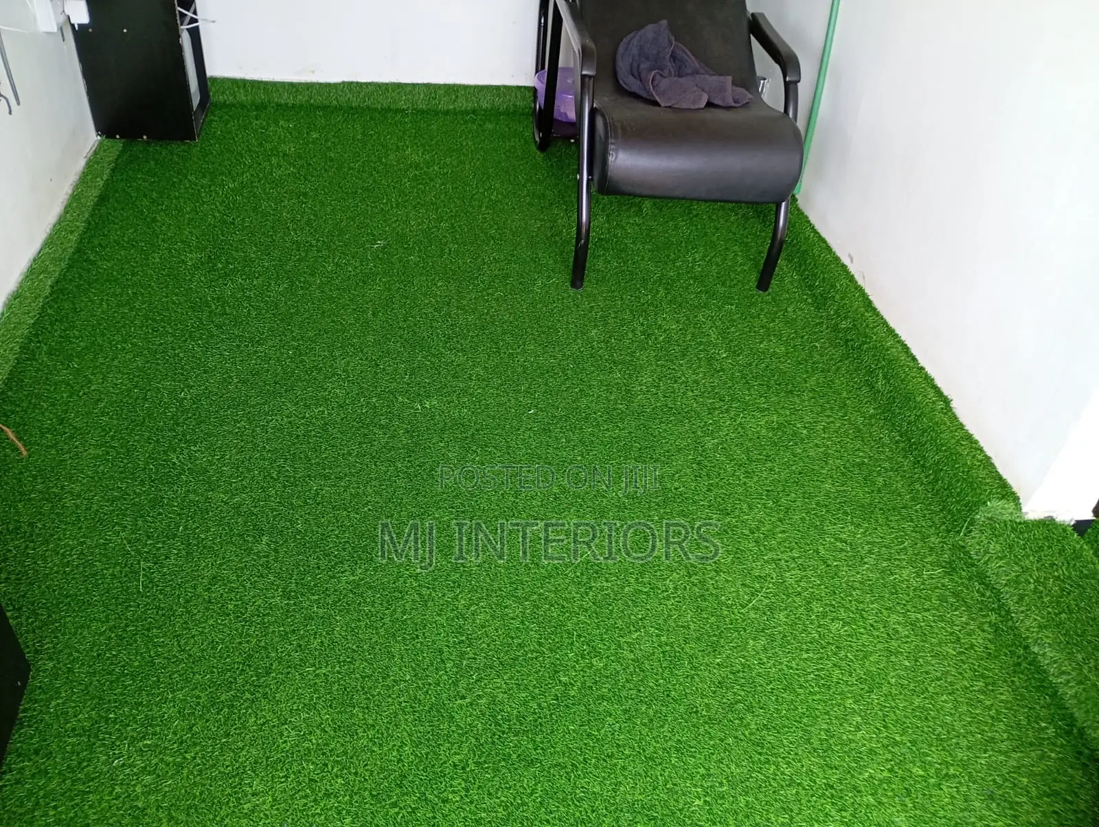 Durable Green Artificial Turf Carpet for Landscaping Solutions