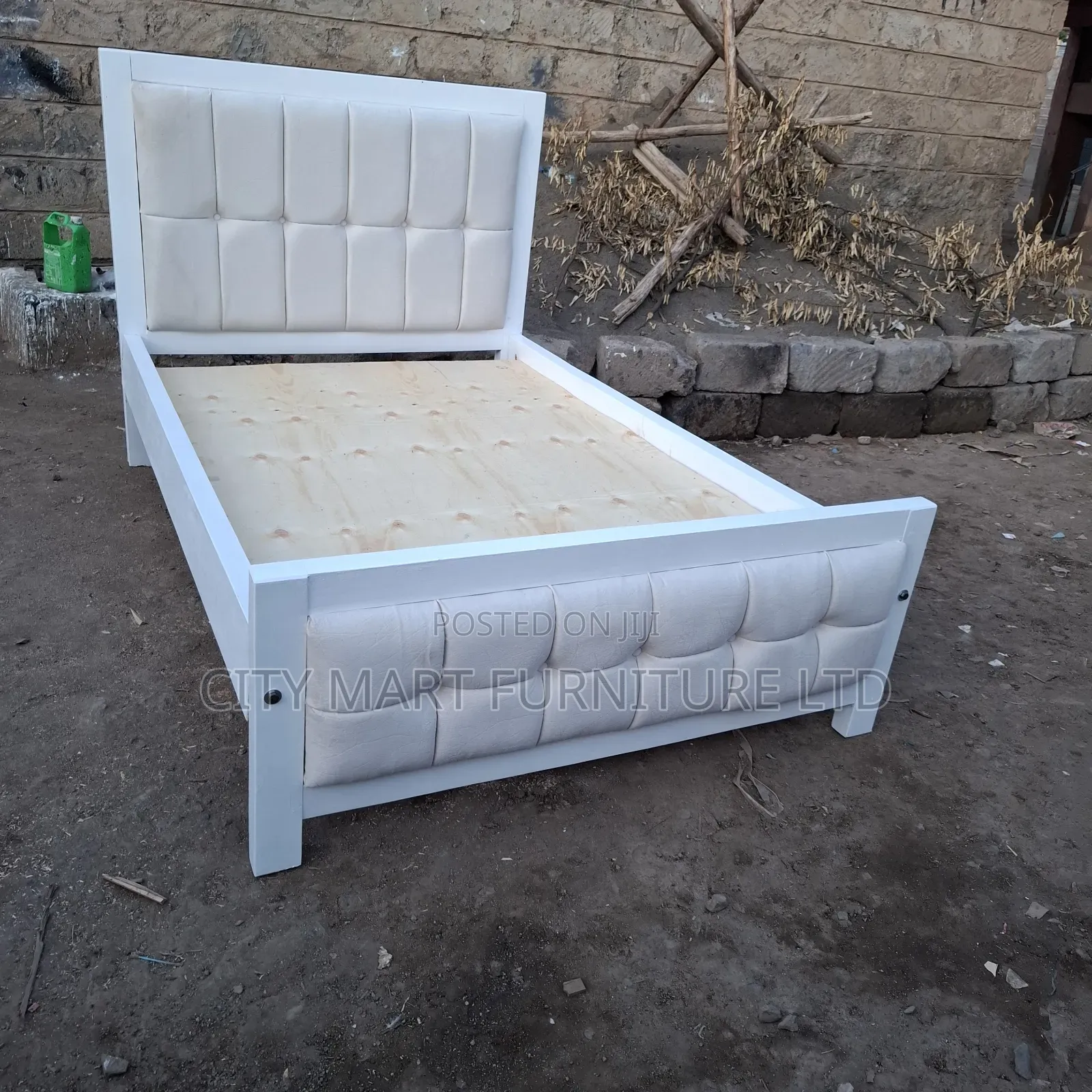 Pinnacle Modern Mocket Beds on Offer!