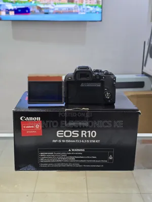 Canon Eos R10 Mirrorless Camera With 18-150mm Lens