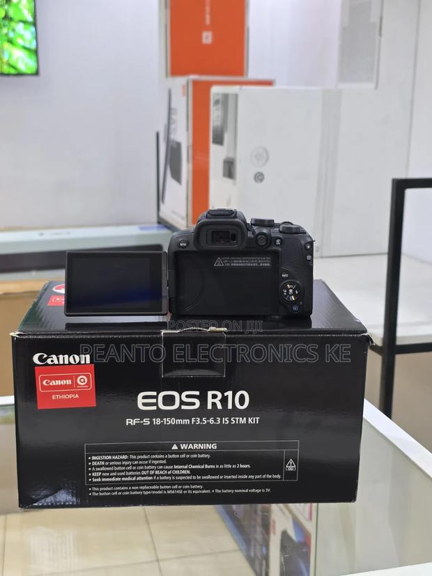 Canon Eos R10 Mirrorless Camera With 18-150mm Lens - thumbnail 2