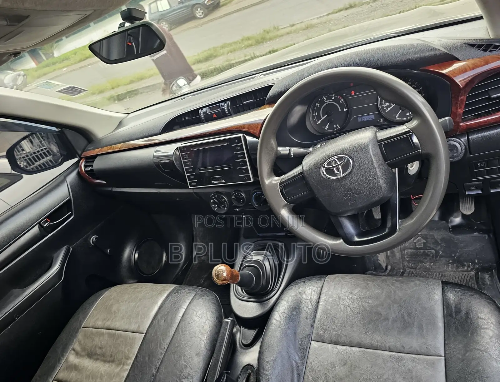 Toyota Hilux 2018 Black