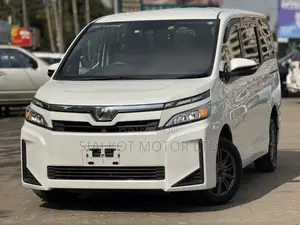 Toyota Voxy 2019 White