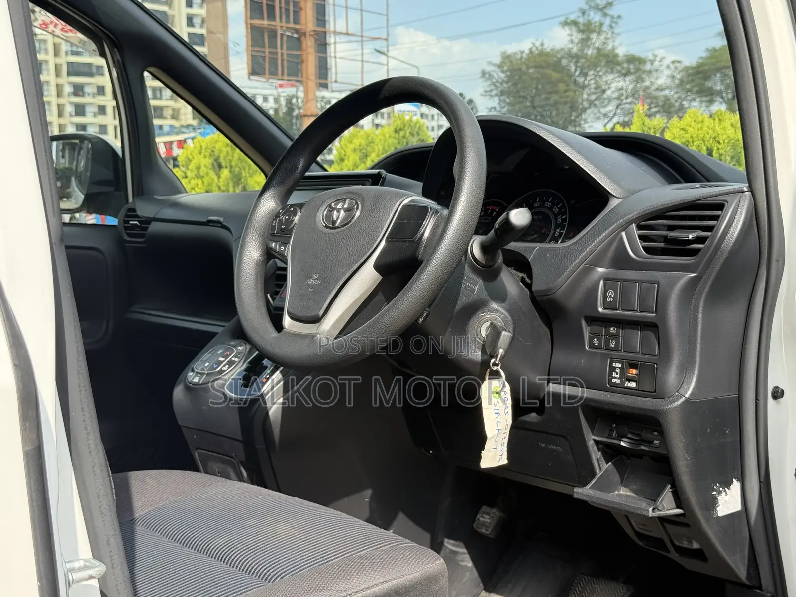 Toyota Voxy 2019 White