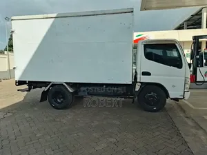 Mitsubishi Canter 2005 White