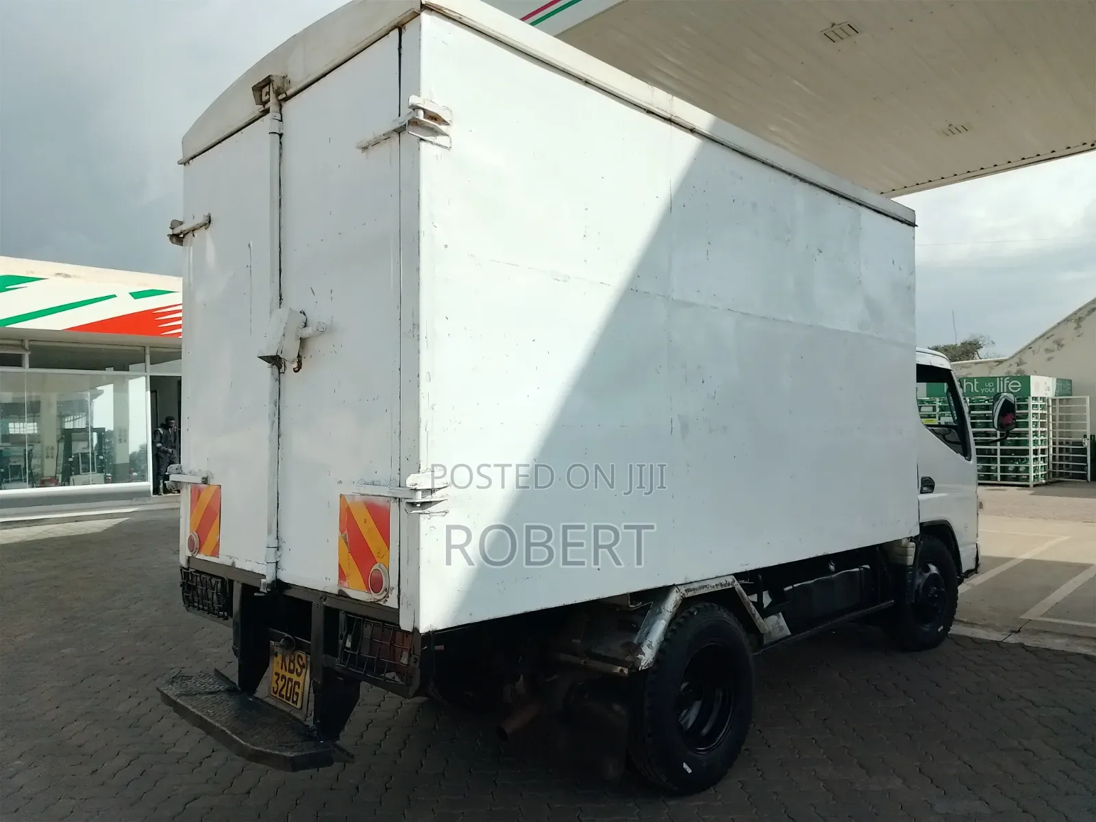 Mitsubishi Canter 2005 White