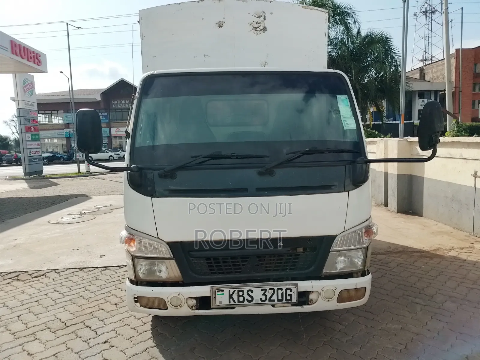 Mitsubishi Canter 2005 White