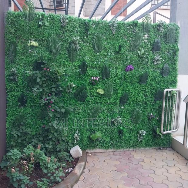 Realistic Boxwood Panels Artificial Green Wall Decoration - main view
