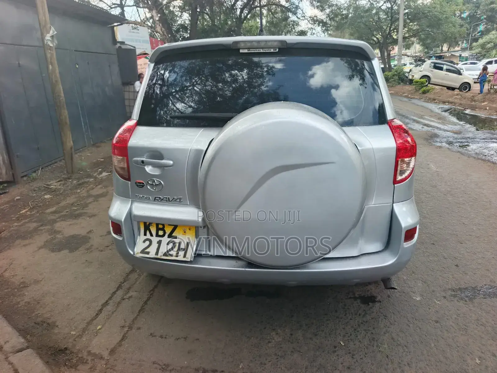 Toyota RAV4 2010 Silver