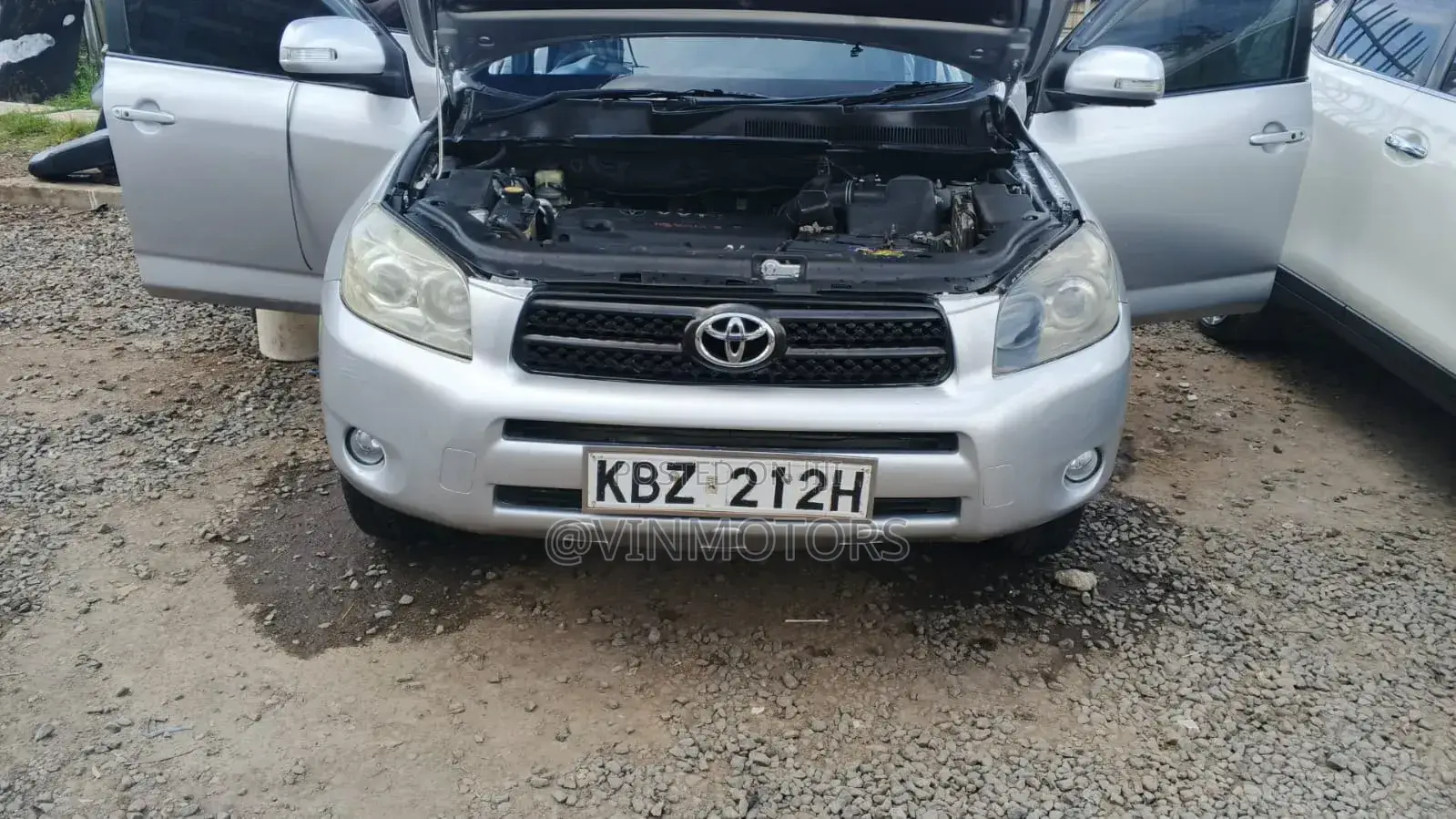 Toyota RAV4 2010 Silver