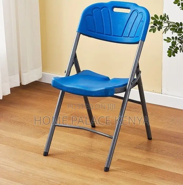 Foldable Chair: Portable Plastic Outdoor Chair