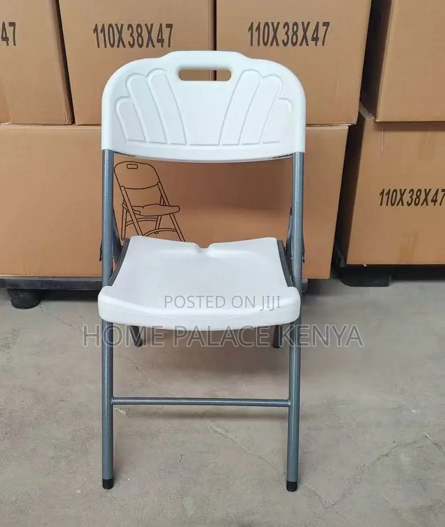 Foldable Chair: Portable Plastic Outdoor Chair