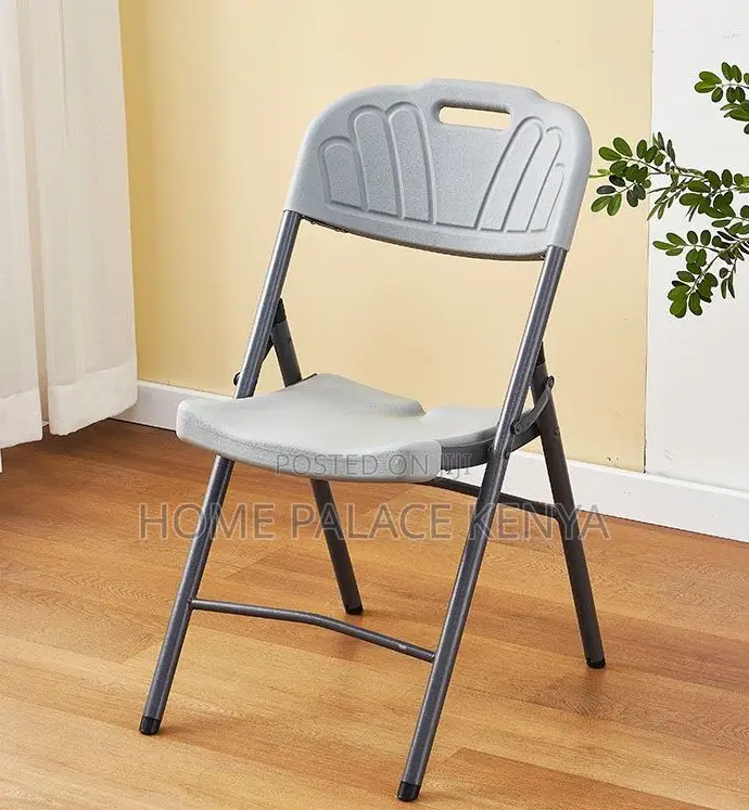 Foldable Chair: Portable Plastic Outdoor Chair