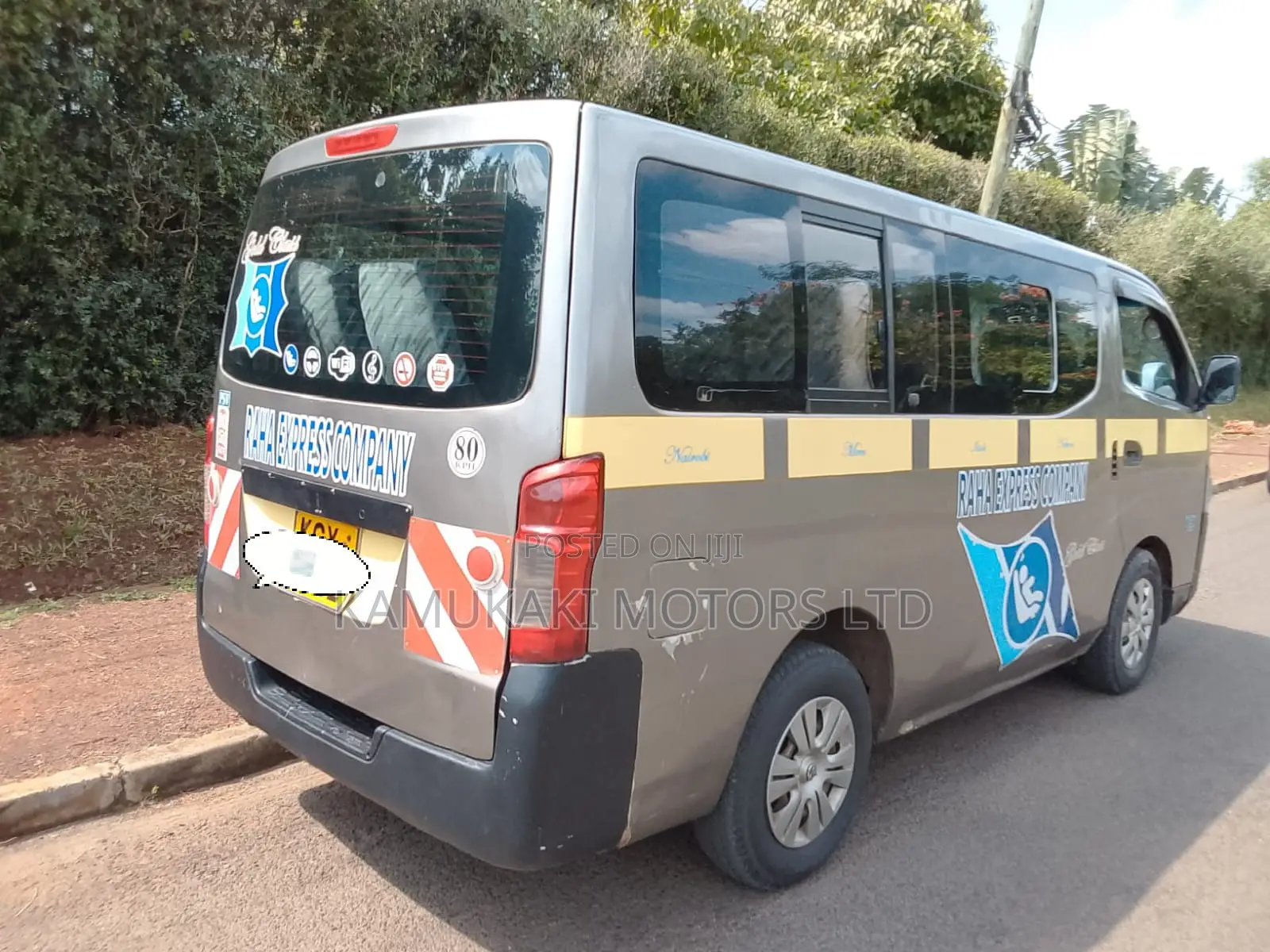 Nissan Caravan (Urvan) 2012 Grey