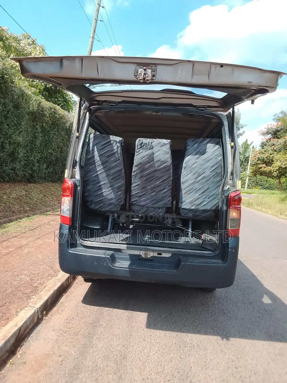 Nissan Caravan (Urvan) 2012 Grey