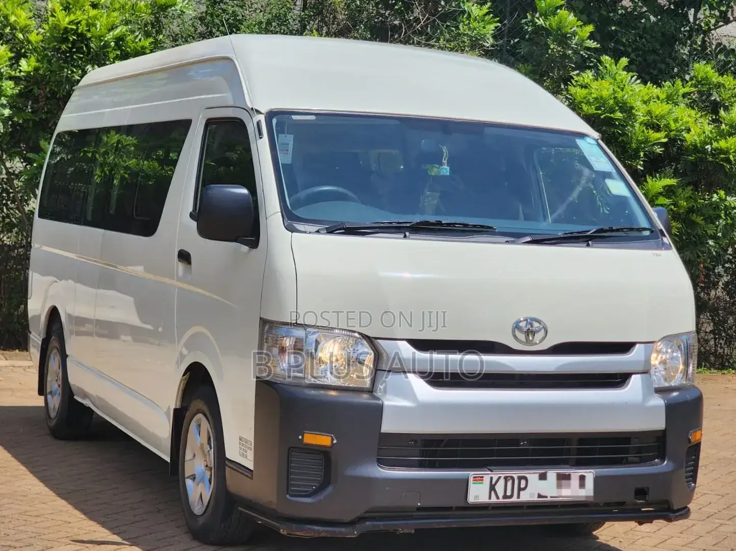 Toyota Grand HiAce 2018 White
