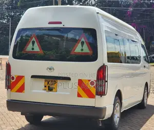 Toyota Grand HiAce 2018 White