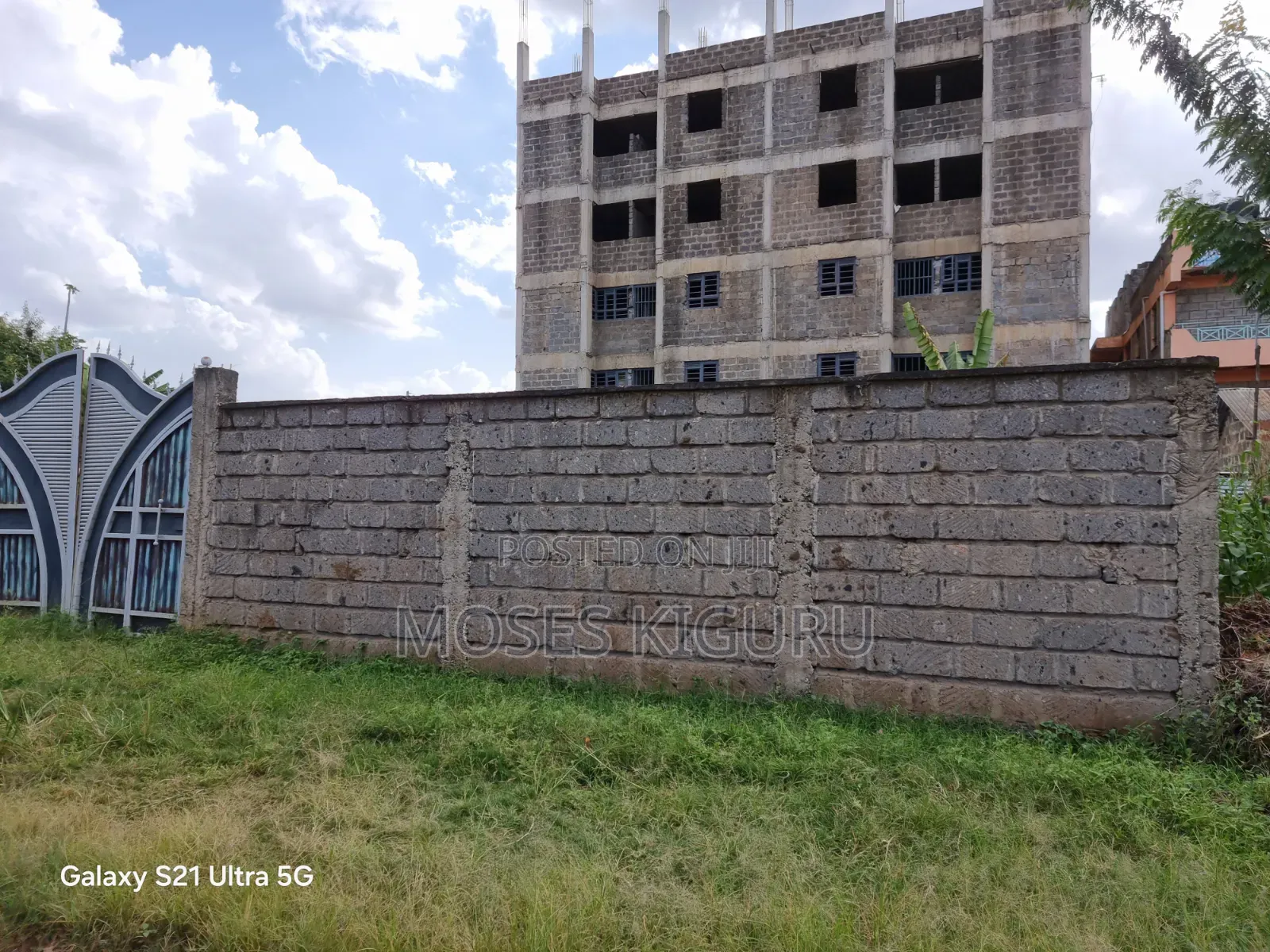 Kamakis 50x100 Plus Perimeter Wall