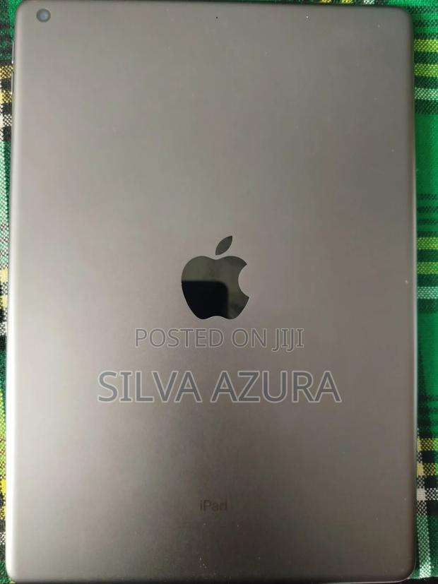 Apple iPad 10.2 (2020) 128 GB Gray - thumbnail 2