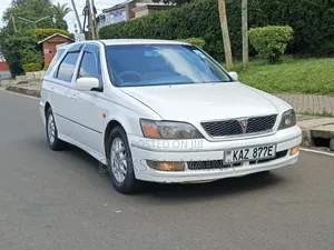 Toyota Vista 2000 Pearl