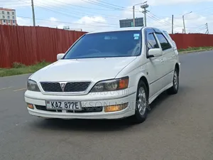 Toyota Vista 2000 Pearl