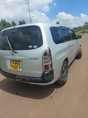 Toyota Succeed SV Premium 2016 Silver