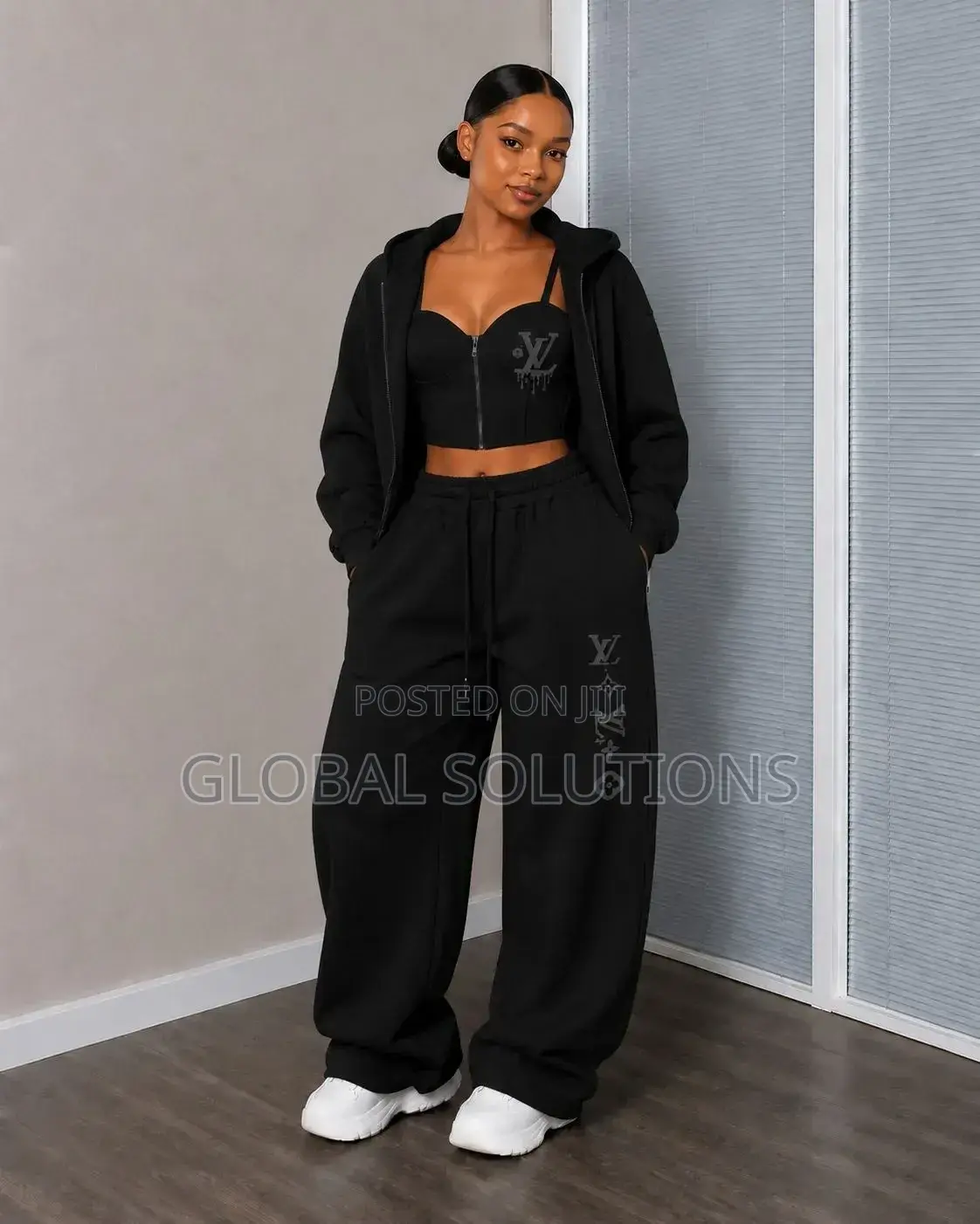 Fancy 3-Piece Light Blue Fleece Sweatset