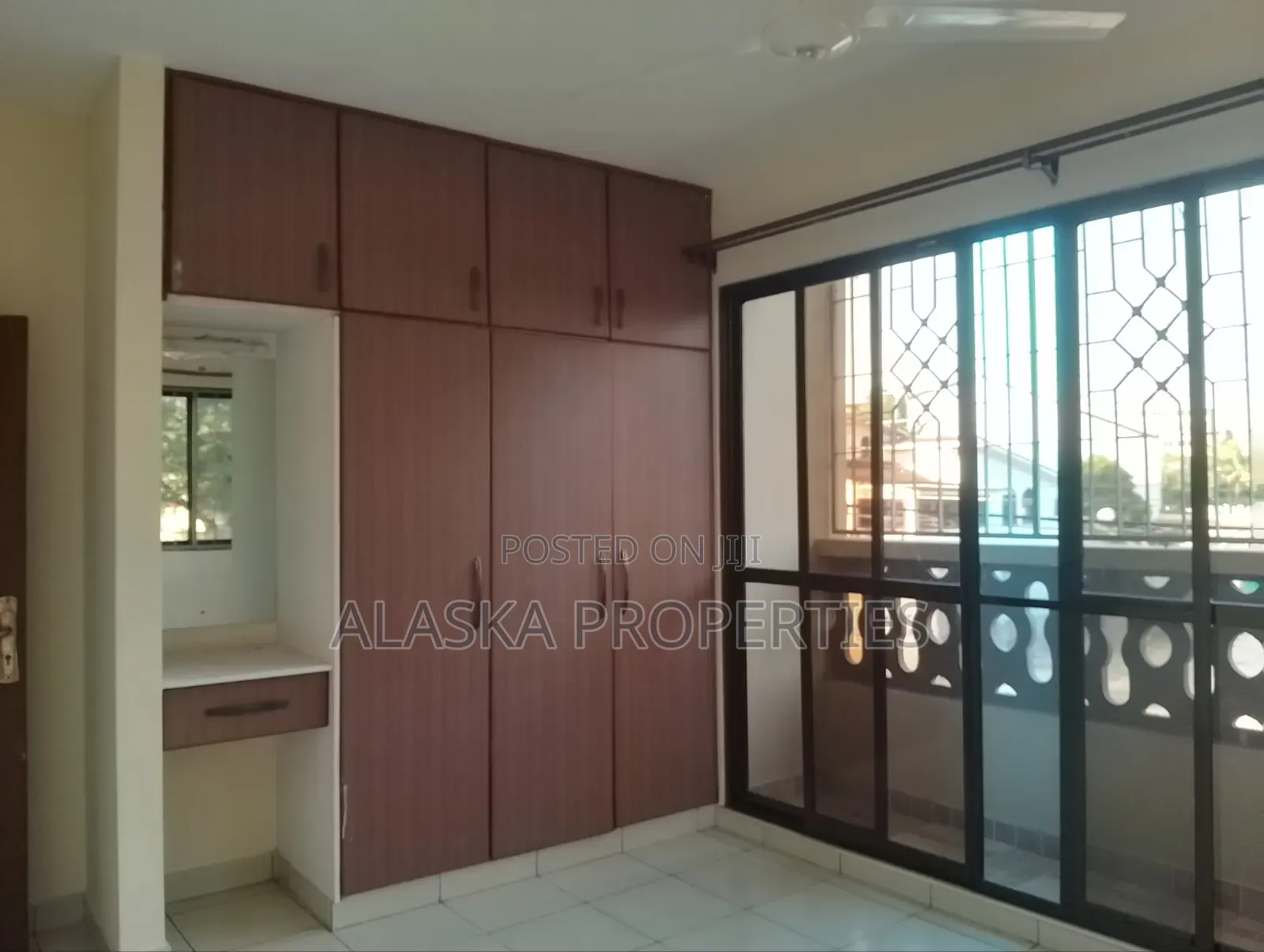 3bdrm Apartment in Nyali Cinemax for rent