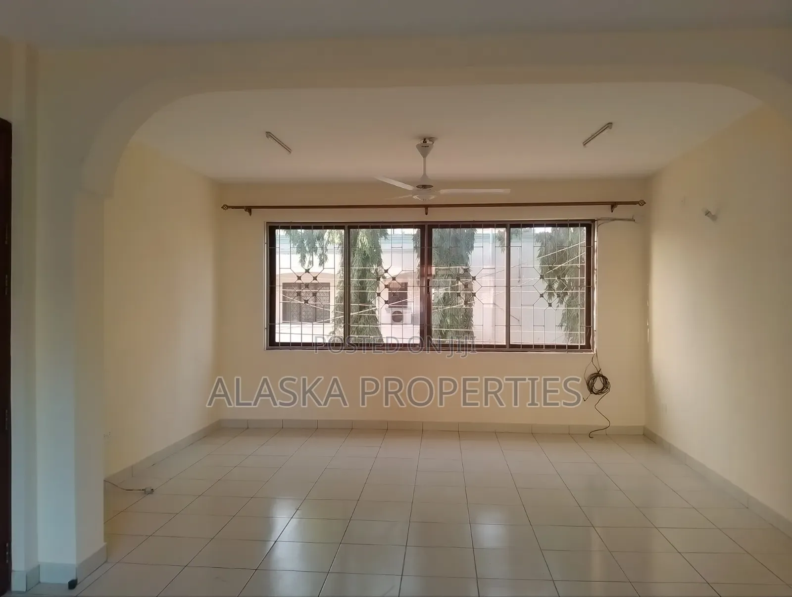 3bdrm Apartment in Nyali Cinemax for rent