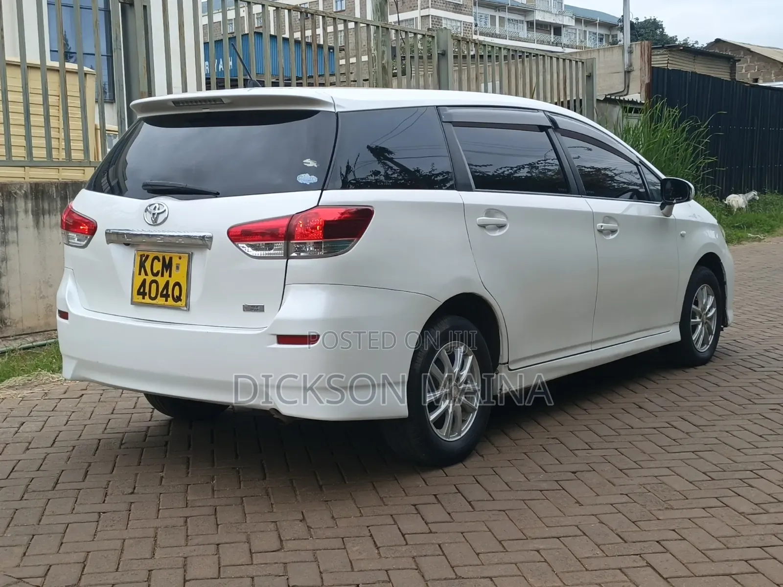 Toyota Wish 2010 White