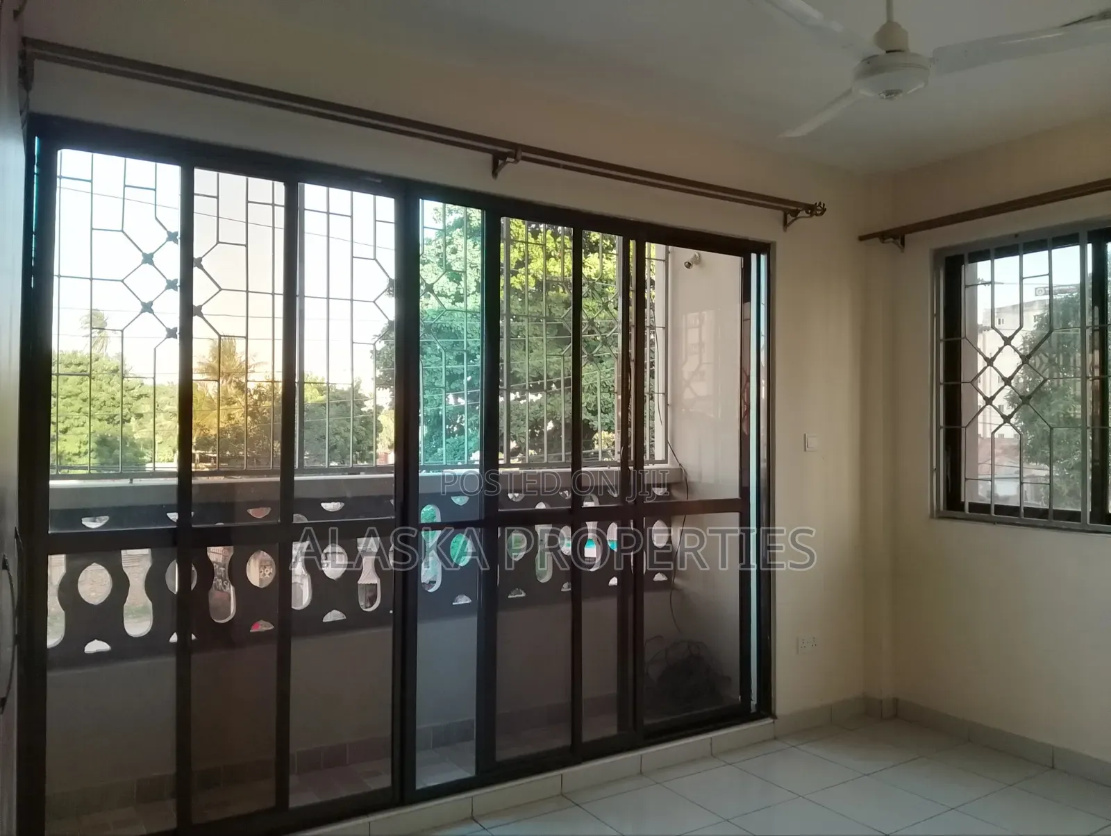 3bdrm Apartment in Nyali Cinemax for rent