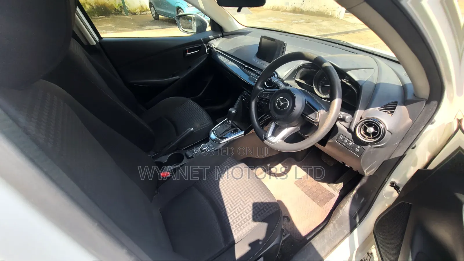 Mazda Demio 2018 White
